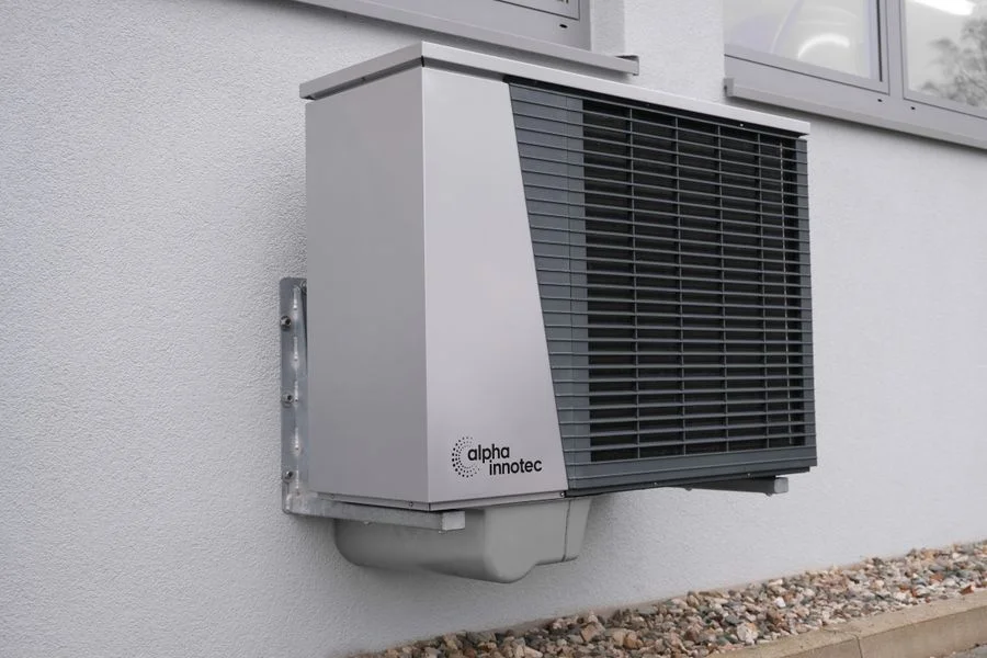 Outdoor air conditioning and heat pump unit